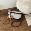 Bolsa de Lona Color Block para Mulheres, Novo Estilo Primavera 2026, Bolsa Quadrada Pequena de Ombro Transversal Elegante de Alta Qualidade