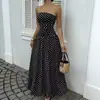 Moda de Verano 2026 para Mujer: Vestido Strapless Estilo Europeo y Americano de Comercio Exterior, Sexy con Hombros Descubiertos, Lunares, Ceñido a la Cintura, Largo