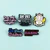 Broche Combinado Colorido Série de Letras Inglesas Desenho Animado Personalidade Geométrica Redondo Distintivo Acessório Esmalte Liga Metálica Medalha