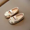Zapatos de piel para niños, nuevo estilo de otoño, zapatos de piel de moda para niñas pequeñas, zapatos planos versátiles de lentejuelas para niñas, zapatos de princesa de suela blanda para niños