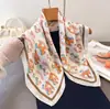 Pañuelo Cuadrado Shawl Estampado Estética Nórdica Seda Artificial Versátil Bufanda de Cuello de Gama Alta Pañuelo para la Cabeza Pañuelo de Seda Bufanda para Mujeres