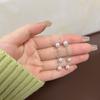 Nuevos Aretes de Nicho Fragantes de Moda para Primavera y Verano Estilo Hong Kong Elegantes Únicos Aretes de Perlas Aretes de Lujo Ligero de Alta Gama para Mujer