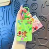 Nuevo Llavero Dado de Cartas para Aliviar el Estrés, Divertido Dibujo Animado Barra Juguete Práctico, Colgante de Bolso, Regalo Pequeño
