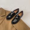 Mocassins Femininos de Couro Genuíno 2026 Estilo Novo Primavera e Outono Slip-On Estilo Britânico Sapatos Pequenos de Couro com Solas Grossas