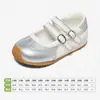 Zapatillas Snuffy para Niñas Modelo Año Nuevo 2026 Rojas Zapatos de Entrenamiento Alemanes para Niños Zapatos Casuales Bajos Transpirables de Suela Suave