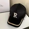 Boné de beisebol estilo coreano novo moda feminina simples letra R com strass Design chapéu de aba de pato que valoriza o rosto atacado