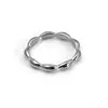 Anillo Ovalado Minimalista de Lujo Ligero de Nicho Transfronterizo para Mujer, Estilo Ins, Acero Inoxidable 316, Diseño Cerrado, Anillo de Banda Lisa