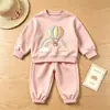 Conjunto de sudadera para bebé, nuevo estilo primavera y otoño, manga larga, ropa exterior elegante para niños y niñas, pantalones casuales deportivos, conjunto de dos piezas para niños pequeños