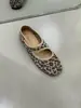 Primer Encuentro Temporada Zapatos de Mujer Altura Oculta Estilo Pequeño Aroma Boca Baja Suela Plana Zapatos Individuales Mujer 2026 Con Faldas Zapatos Mary Jane de Lunares