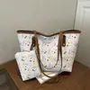 Bolsa Tote Floral para Madres e Hijos para Mujer, Estilo Europeo y Americano para Viajes Diarios 2026, Ribete de Piel en Color Contrastante, Bolsa de Hombro de Gran Capacidad para Viajes Diarios