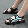 Nuevas Sandalias de Verano 2026 para Niños Suela Suave Niños Medianos y Grandes Absorción de Impactos Zapatos de Playa Sandalias de Moda Sandalias para Niños Zapatos con Amortiguación de Aire