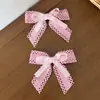 Pasador de Pelo con Cuadros de Estilo Japonés y Coreano con Encaje Hueco y Lazo para Mujer, Pinza Lateral Versátil Sencilla, Accesorio de Cabello de Moda