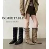 Botas Femininas de Moda Única 2026 Outono/Inverno Nova Chegada Bico Fino Salto Bloco Salto Médio Altura do Joelho Moda
