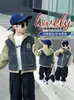 Jaqueta Jeans Masculina Primavera e Outono 2026 Nova Estilosa Corta-vento com Capuz Top de Primavera da Moda Infantil