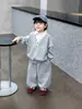 1563 Conjunto de Academia para Niños Primavera y Otoño Nueva Tendencia Versión Coreana Ropa para Niños Atuendo de Primavera para Niños Sudadera de Dos Piezas Falsas