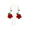 Nuevos Pendientes de Flor de Rosa de Terciopelo Rojo Otoño e Invierno para Mujer, Pendientes de Alta Gama Modernos y Versátiles, Lujo Accesible, Pendientes Adelgazantes