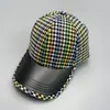 Gorra de Béisbol Cuadros de Cuero Estampado Floral Estilo Chino Unisex Visera Dura Ala Rígida Color Bloqueado Personalizado Gorra Pato Venta al por Mayor