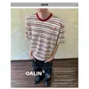 Camiseta de Manga Corta a Rayas y Bloques de Color Estilo Americano High Street Unisex Marca de Moda Holgada Casual Versátil Top de Manga Tres Cuartos