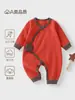 Ropa de Bebé de Algodón Elástico Tejido para Recién Nacidos de Primavera y Otoño, Pelele de Estilo Europeo y Americano con Diseño de Mariposa Color-Bloque
