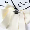 Pajarita para Mujer Lazo Grande Beige Perla Mate Estilo Pequeño Fragante Pin de Cinta Accesorios Estilo Preppy para Mujer Broche Romántico