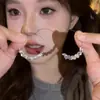 Brincos metálicos simples e versáteis estilo coreano com um toque elegante e sofisticado, populares para o dia a dia, ear cuffs de círculo geométrico e acessórios de orelha
