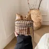 Bolso Cruzado de Lana a Cuadros Estilo Coreano Celebridad de Internet 2024 Mini Bolso Cubo para Niñas Bolso de Hombro con Cadena de Moda Estilo Chanel