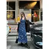 Vestido Colete Estampado Retrô com Decote V para Mulheres 2026 Verão Novo Estilo Elegante Afina a Cintura Estilo Férias Saia Curta em Linha A