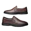 Sapatos masculinos de comércio exterior, sapatos masculinos de couro estilo primavera e outono, sapatos sociais, sapatos masculinos de couro com solas macias, sapatos casuais de cano baixo para homens de meia-idade