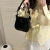 Bolsa de Axila Feminina Estilosa de Moda Coreana, Bolsa Quadrada Pequena Transversal da Moda, Bolsa de Ombro Casual de Verão 2025 Nova Tendência High-End