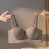 Sujetador de Media Copa Sin Costuras para Mujer con Espalda Bonita, Bandaña Push-Up Sin Aros, Sujetador Strapless Sexy Ajustable