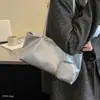 Bolsa de Cera de Aceite Versátil para Mujer para Viajes al Trabajo Gran Capacidad Tacto de Cuero Retro Hombro Único Bolso de Mano Casual Nuevo 2026