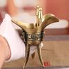 Vinho Antigo Copo Retro Bronze Cálice Garrafa de Vinho Licor Copo Triângulo Antigo Grande Traje Drama Props