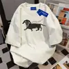 Camiseta estampada de manga corta, simple y elegante, para ir al trabajo, unisex, casual de verano, corte holgado, top de moda versátil gris claro