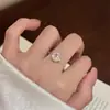 Anillo de un solo diamante estilo Moissanita Lágrimas de Sirena Super Brillantes para Mujer, Popular Anillo de Índice de Zirconia Línea de Pesca de Lujo
