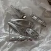 Accesorios únicos para el cabello para uso diario: Pinzas para el cabello de cuero plateado, pinzas para el cabello florales, versátiles y de alta gama, pasadores para flequillo estilo dulce y fresco