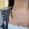 Collar con Amuleto V-Gold de Alta Calidad Bañado en Oro Rosa de 18K, Perla Blanca, Colgante de Ágata Roja, Cadena para Clavícula con Cierre de Seguridad