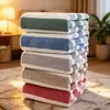 Suministro Directo desde Fábricas de Origen Transfronterizo: Toallas Estampadas de Coral Fleece con Rayas Anchas y Estrechas, Toallas de Baño Grandes y Pequeñas, Productos Nuevos Absorbentes, Regalos