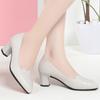 Zapatos de mamá primavera y otoño modelo de tacón alto pasarela cheongsam zapatos de baile moda zapatos de cuero para mujer cómodos de suela blanda zapatos resistentes al desgaste