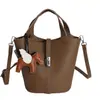 Bolso de Cubo Versátil de Cuero Granulado Clásico, Diseño de Nicho, Bolso Cruzado Elegante y Moderno para Mujer, Lujo Ligero