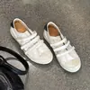 Zapatos Casuales de Velcro 2026 Nuevos Versátiles Zapatos Sucios Envejecidos de Cera de Aceite Punta Redonda Aumento Oculto de Altura Zapatos de Tabla Casuales Mujer