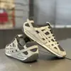 Sapatos masculinos populares 2026 verão novo vintage desgastado malha respirável aumento de altura leve casual versátil sapatos casuais
