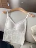 Camisole de Renda com Decote V e Bojo Embutido para Mulheres, Estilo Primavera/Verão, Maduro e Sexy, Lindo Design nas Costas, Top Camisole Curto