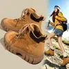 Botas Martin para Trabalho ao Ar Livre Botas Curtas Femininas 2026 Novo Estilo Solado Grosso Estilo Britânico Couro Genuíno Sapatos para Off-Road Caminhada Montanhismo com Forro de Lã