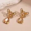 Colar Dupla Camada Europeu e Americano Retrô com Pedras de Diamante Imitação Pérola Recorte Flor Borboleta Gota d'Água Luxo Acessível Elegante