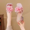 Encontro Diário com Saia e Sapatos de Salto Alto para Alongamento das Pernas Feminino Europeu Romântico Elegante Chinelos Florais Novo Estilo 2026