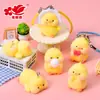 Muñeco de Peluche de Patito Amarillo Lindo de Moda Colgante Casa de Muñecas Adorno de Resina DIY 3D Colgante para Bolso de Coche Decoración