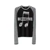 Estilo Oscuro Y2K Patchwork Rayado Estampado de Letras y Notas Diseño de Nicho Americano Estilo Gótico Camiseta de Manga Larga/00