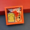 Oito Santos Padroeiros Pingente Folha de Ouro Doze Signos Benmingfo Adesivo para Celular Chaveiro Corrente para Celular Pingente de Pequeno Presente