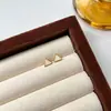 Brincos Mini Geométricos Triangulares Redondos Assimétricos Preto e Branco de Prata 925 Simples para Meninas Coreanas