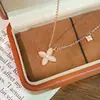 2026 Nova Corrente de Clavícula com Pingente de Flor de Trevo de Quatro Folhas de Luxo, Estilo Minimalista, Exquisita e de Alto Padrão, Moderna e Versátil